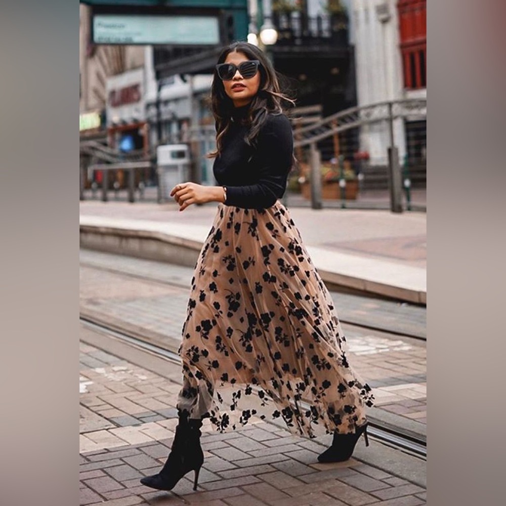 3D POSY DOUBLE-LAYERED MESH MIDI SKIRT IN CARAMEL with velvet detailing